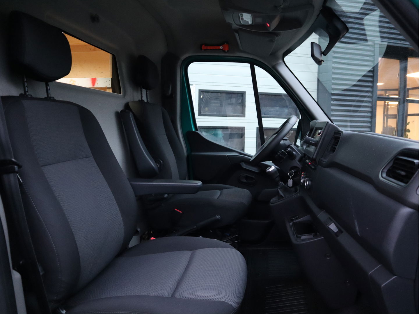 Renault Master T35 2.3 dCi 136pk Euro 6 L2H2 - Trekhaak - Apple - Imperiaal