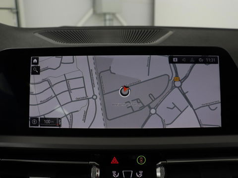 BMW 3 Serie 318i Executive Edition | Adaptive cruise | Leder | Stoel & stuurverwarming | Carplay | Harman/Kardon | Navigatie | Live Cockpit | Climate control | Parkeerhulp