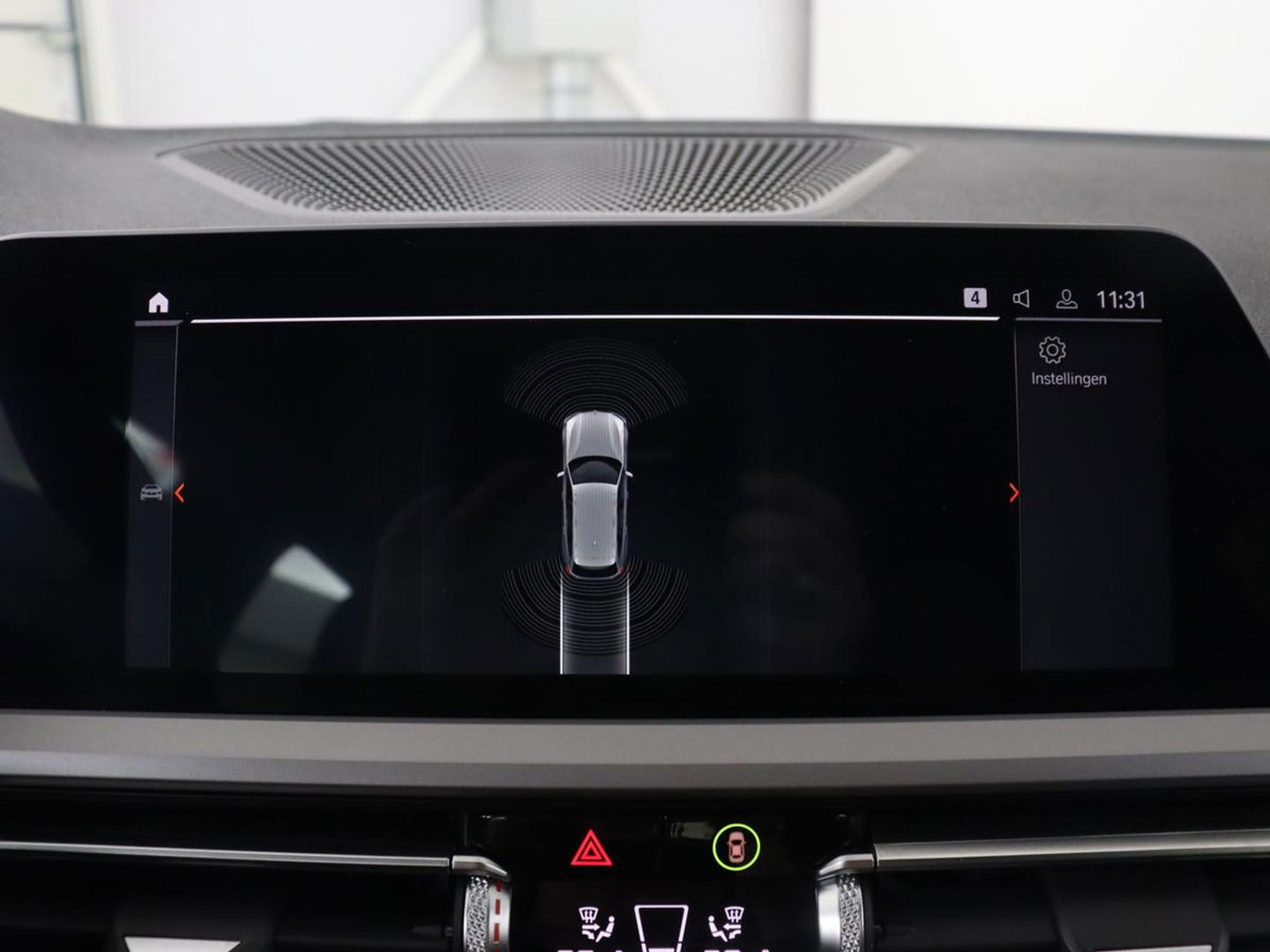 BMW 3 Serie 318i Executive Edition | Adaptive cruise | Leder | Stoel & stuurverwarming | Carplay | Harman/Kardon | Navigatie | Live Cockpit | Climate control | Parkeerhulp