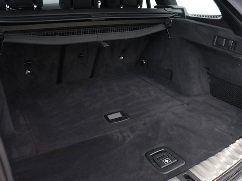 BMW 3 Serie 318i Executive Edition | Adaptive cruise | Leder | Stoel & stuurverwarming | Carplay | Harman/Kardon | Navigatie | Live Cockpit | Climate control | Parkeerhulp