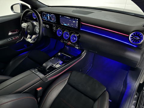 Mercedes-Benz A-Klasse 200 AMG Pano Sfeer Camera Cruise Widescreen