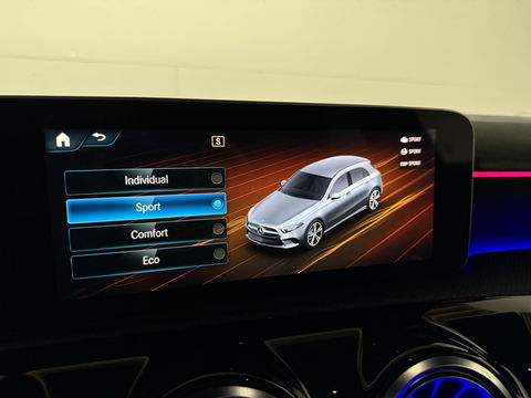 Mercedes-Benz A-Klasse 200 AMG Pano Sfeer Camera Cruise Widescreen