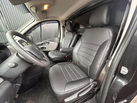 Renault Trafic 1.6 120pk L2H1 | MARGE | Navigatie | Camera | Trekhaak | Sidebars |