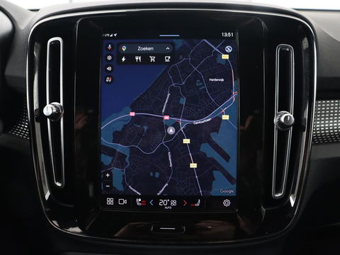 Volvo XC40 Recharge P8 AWD R Design | Stoel & stuurverwarming | Camera | Leder/Alcantara | Adaptive cruise | Keyless | Full LED | Navigatie | Harman/Kardon