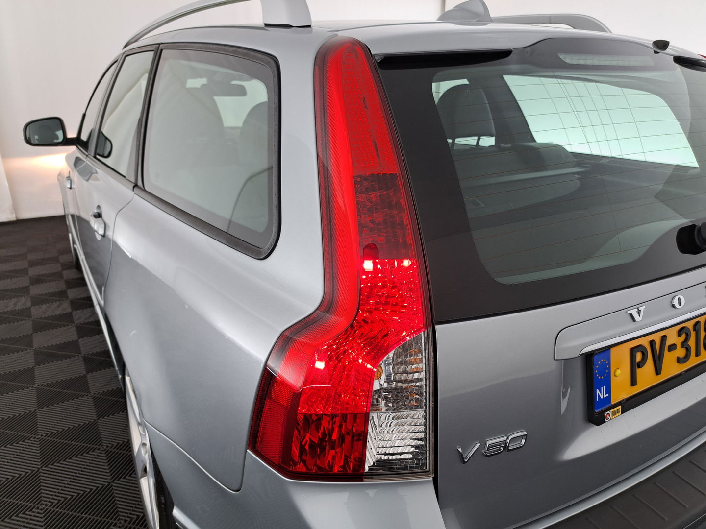 Volvo V50 1.6 D2 S/S Pro Edition *LEATHER | NAVI-FULLMAP | ECC | PDC | 17"ALU*