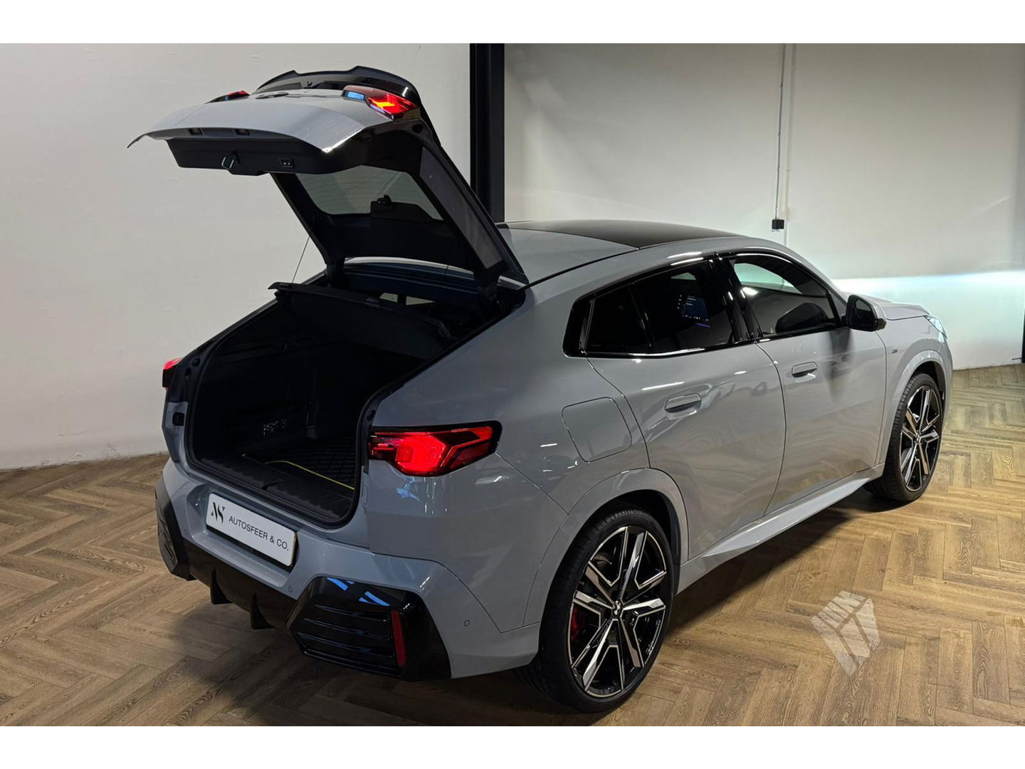 BMW X2 SDrive20i M PANO 360 KEYLESS