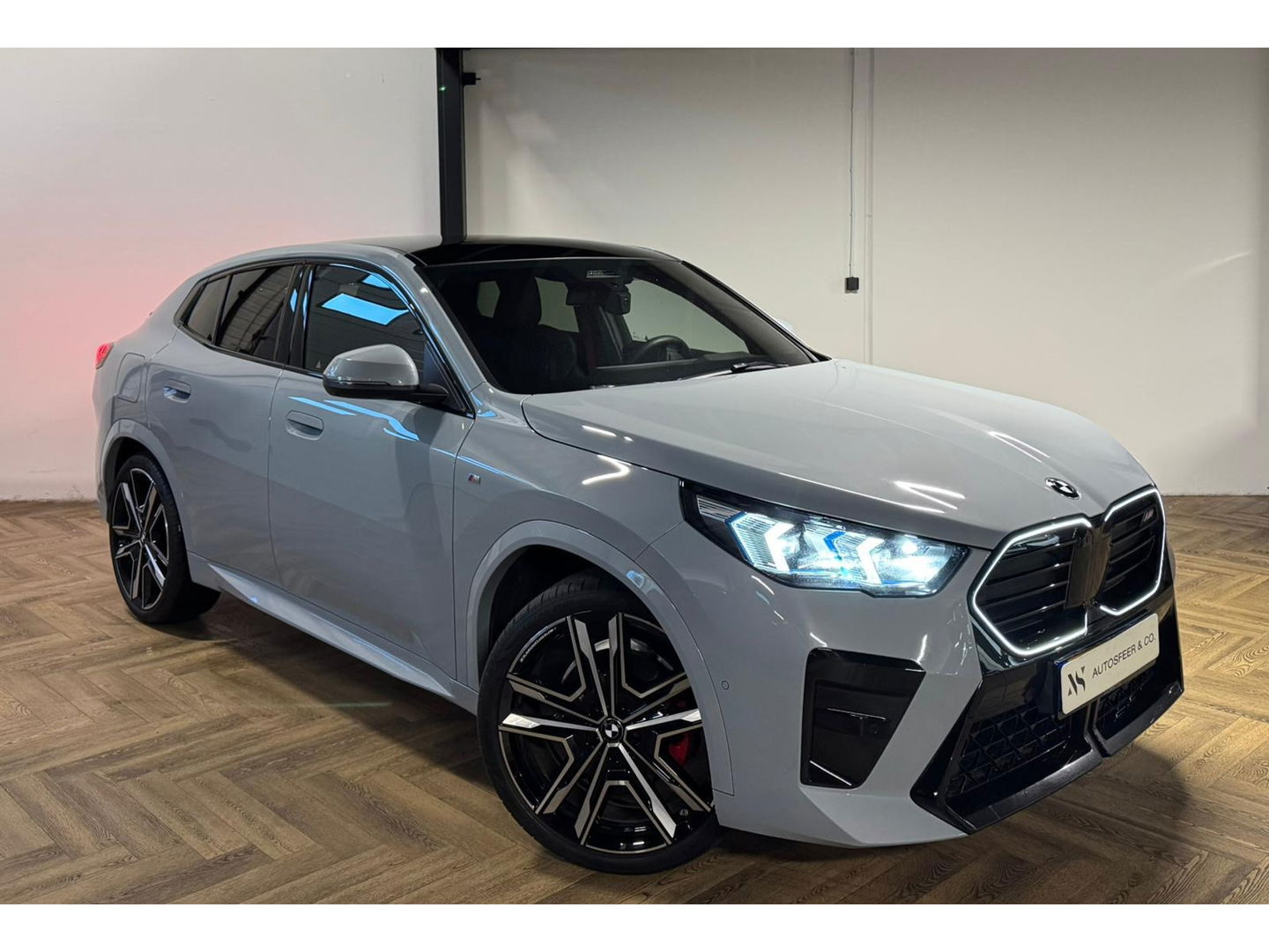 BMW X2 SDrive20i M PANO 360 KEYLESS