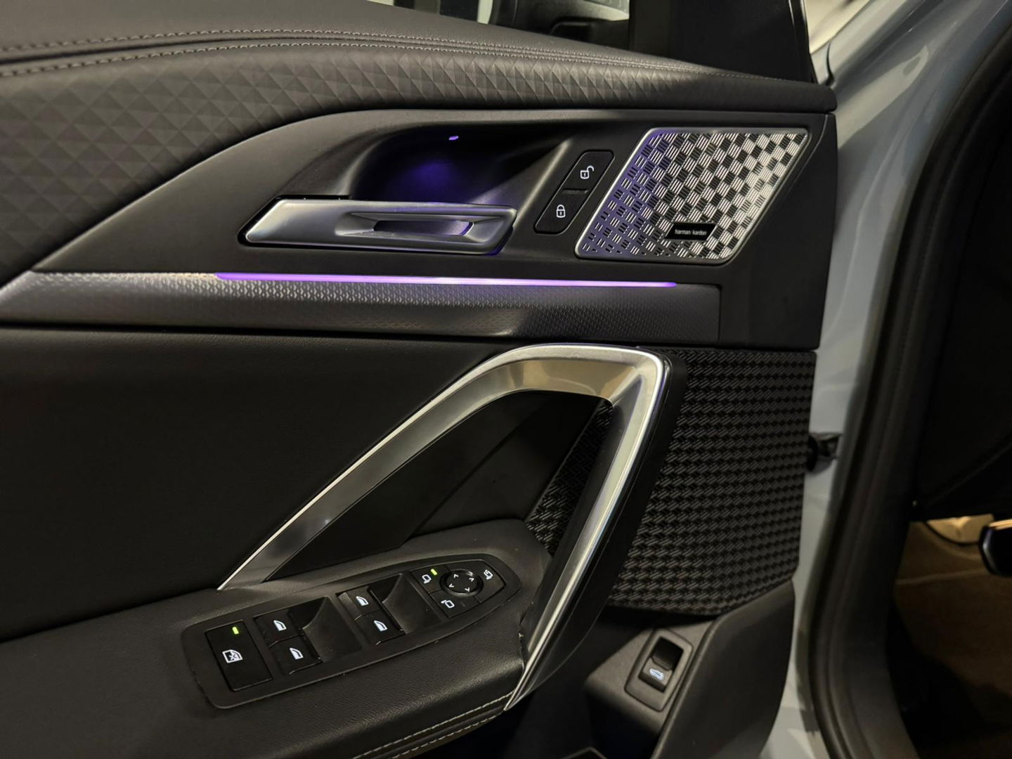 BMW X2 SDrive20i M PANO 360 KEYLESS