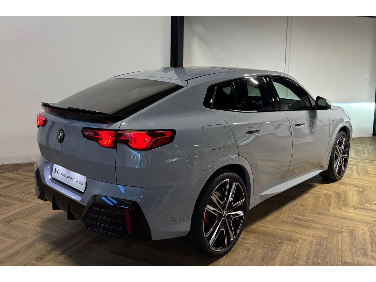 BMW X2 SDrive20i M PANO 360 KEYLESS