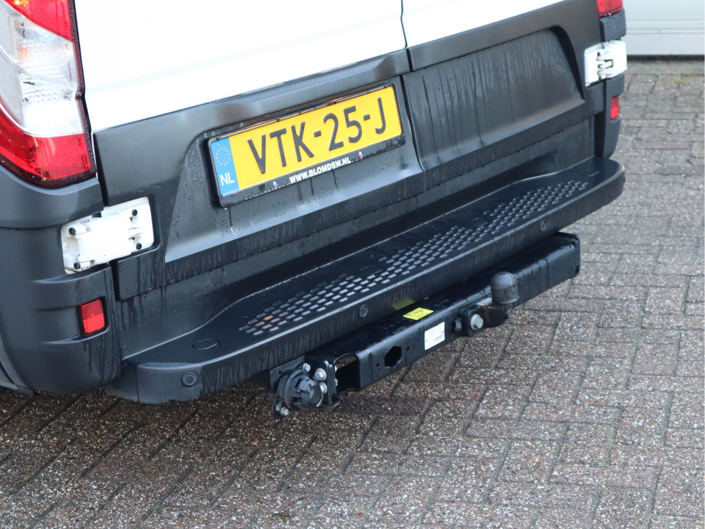 Iveco Daily 35S16 Hi-Matic Euro 6 - Luchtvering - L2H2 - 3.5t KG Trekhaak - LED