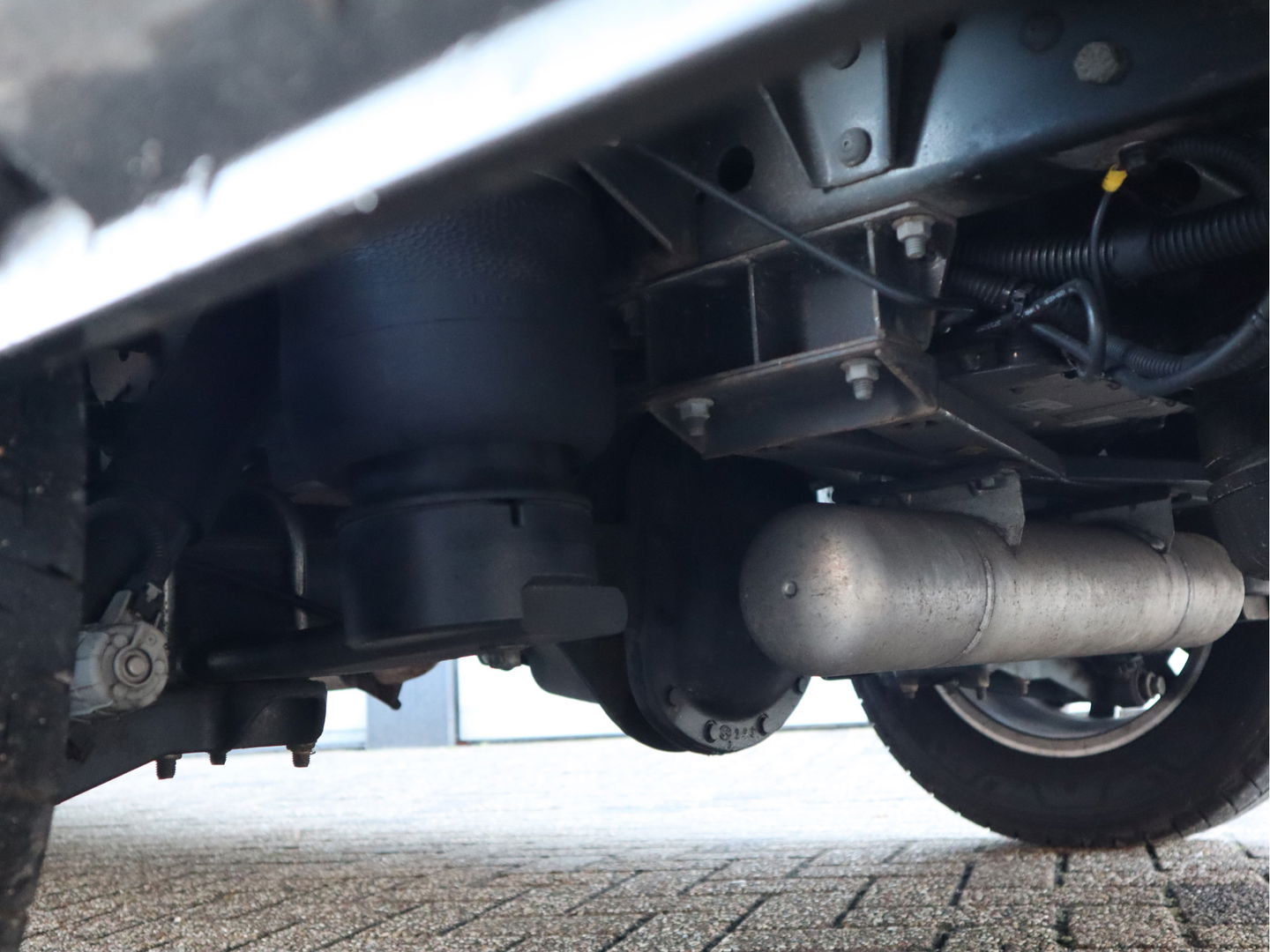 Iveco Daily 35S16 Hi-Matic Euro 6 - Luchtvering - L2H2 - 3.5t KG Trekhaak - LED