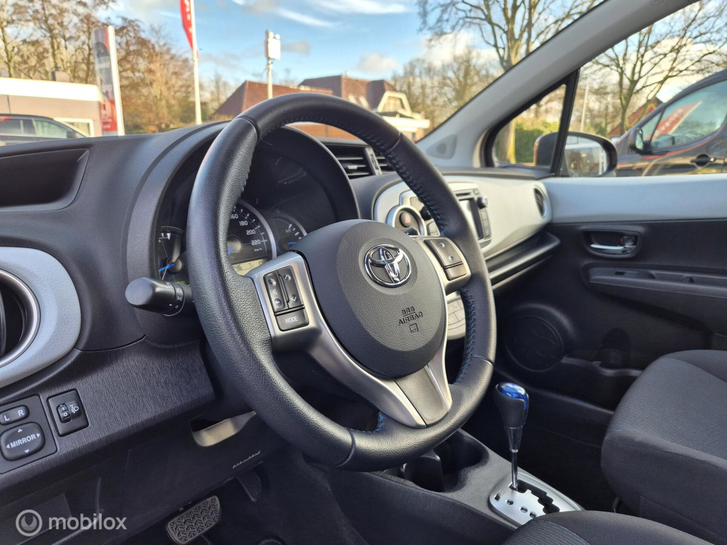 Toyota Yaris 1.5 Hybrid Aspiration, 100% Dealer onderhouden!