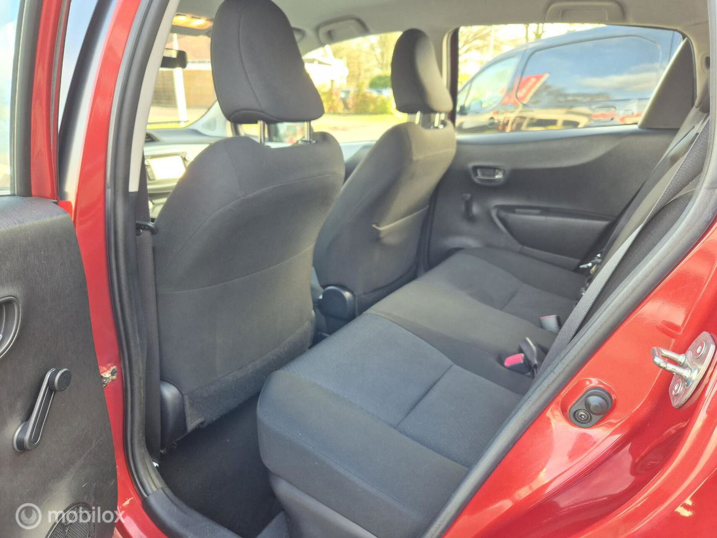 Toyota Yaris 1.5 Hybrid Aspiration, 100% Dealer onderhouden!