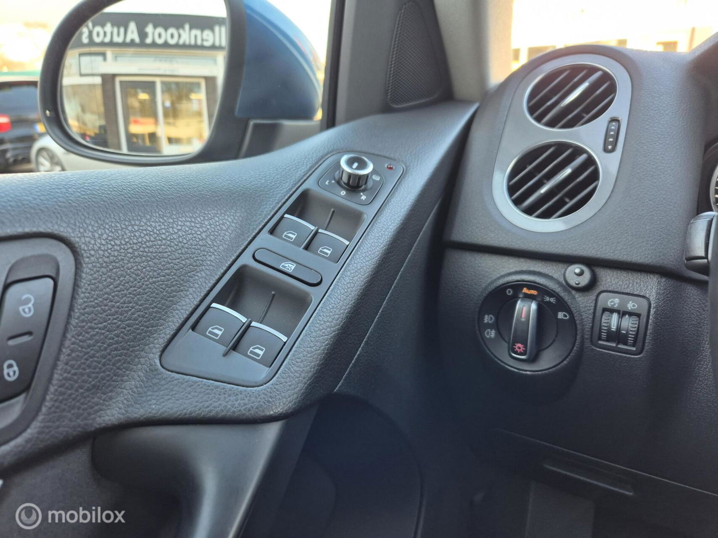 Volkswagen Tiguan 1.4 TSI Sport&Style, 100% Dealer onderhouden! 1e Eigenaar!