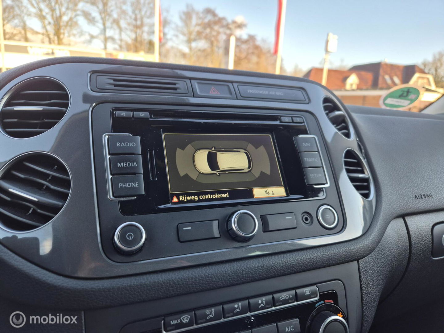 Volkswagen Tiguan 1.4 TSI Sport&Style, 100% Dealer onderhouden! 1e Eigenaar!