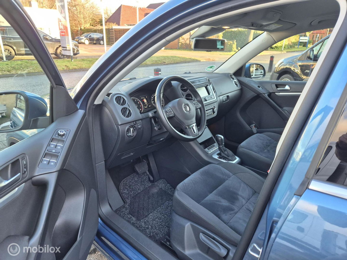 Volkswagen Tiguan 1.4 TSI Sport&Style, 100% Dealer onderhouden! 1e Eigenaar!