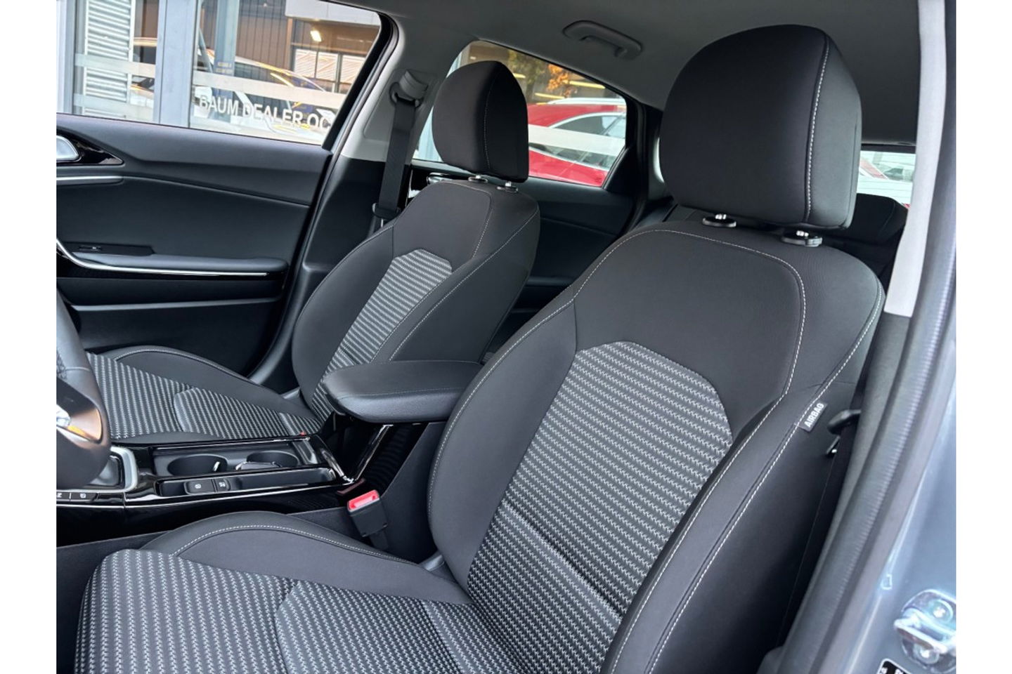 Kia Ceed 1.5 T-GDI AUTOMAAT DYNAMICLINE NAVI LMV PDC WINTERPACK