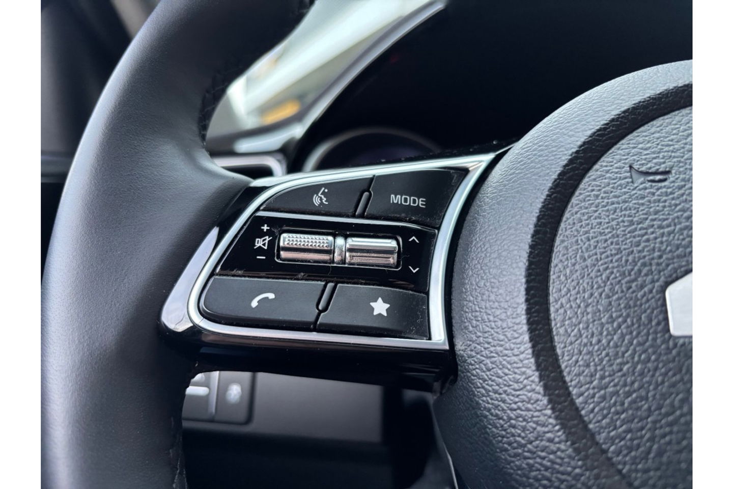 Kia Ceed 1.5 T-GDI AUTOMAAT DYNAMICLINE NAVI LMV PDC WINTERPACK