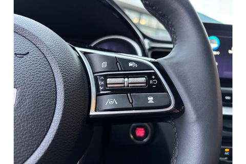 Kia Ceed 1.5 T-GDI AUTOMAAT DYNAMICLINE NAVI LMV PDC WINTERPACK