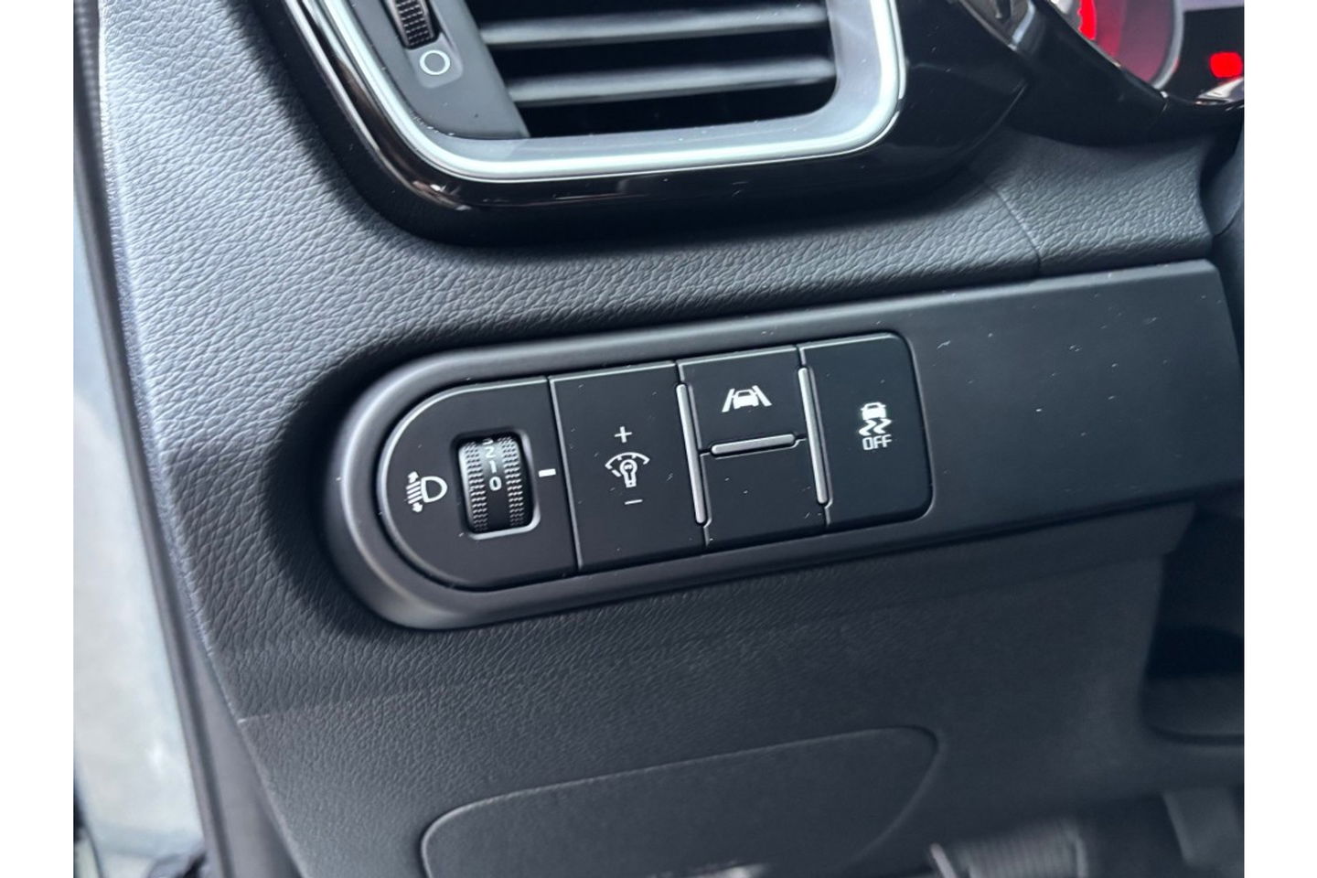 Kia Ceed 1.5 T-GDI AUTOMAAT DYNAMICLINE NAVI LMV PDC WINTERPACK