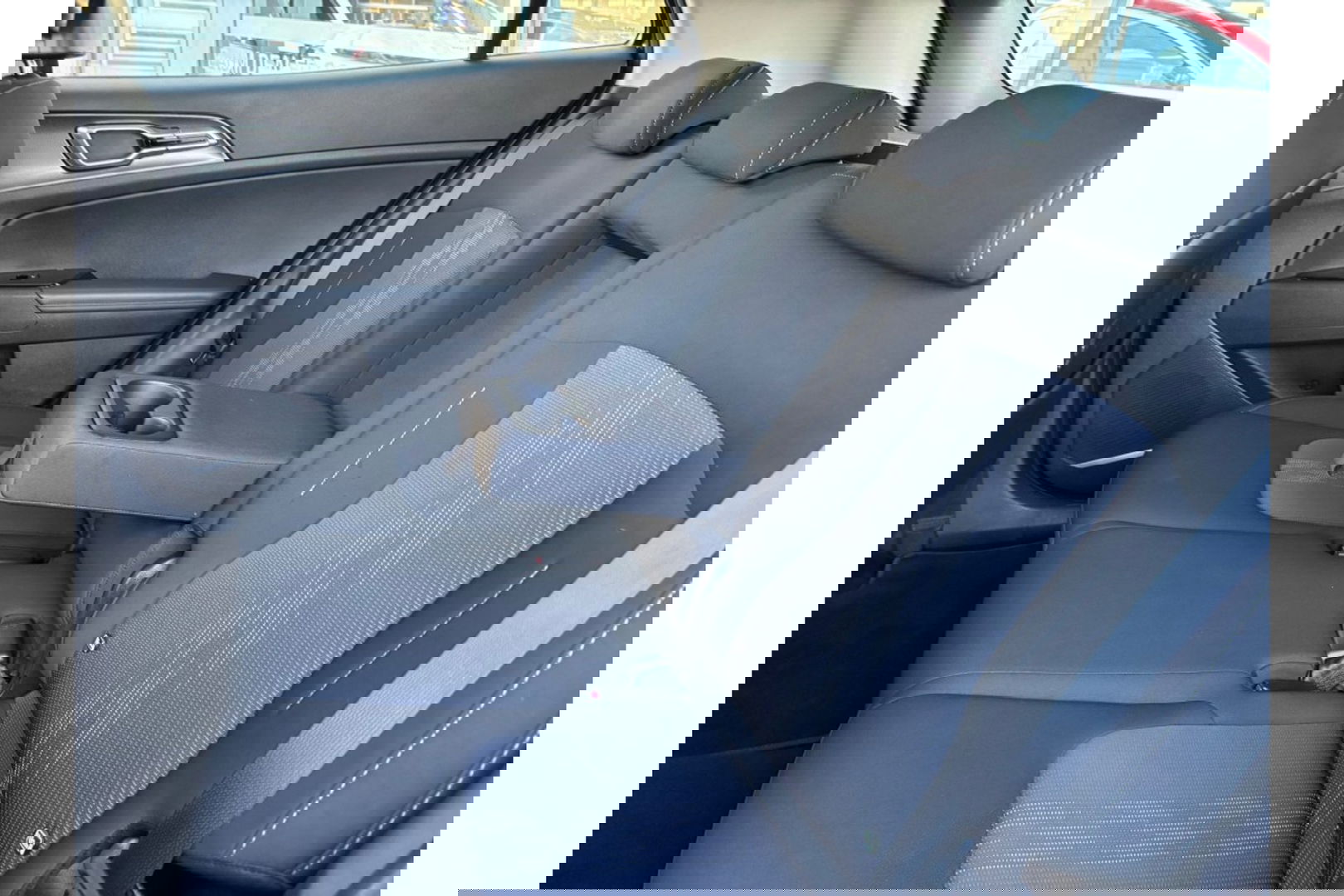 Kia Sportage 1.6 T-GDI 265PK PHEV ACTIVE BUSINESS 4X4 AIRCO NAVI PDC CAMERA