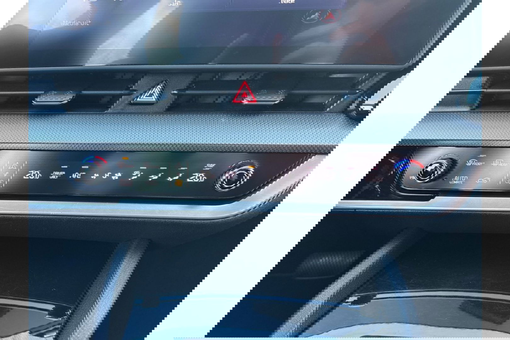 Kia Sportage 1.6 T-GDI 265PK PHEV ACTIVE BUSINESS 4X4 AIRCO NAVI PDC CAMERA