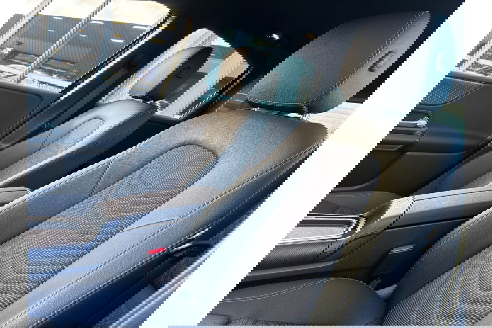 Mercedes-Benz B-Klasse 250E AUTOMAAT BNSSOL LUXLINE NAVI PDC-CAMRERA STOELVW