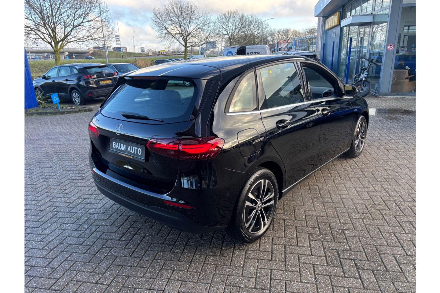 Mercedes-Benz B-Klasse 250E AUTOMAAT BNSSOL LUXLINE NAVI PDC-CAMRERA STOELVW