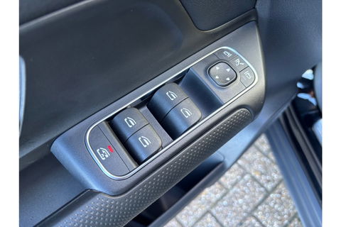 Mercedes-Benz B-Klasse 250E AUTOMAAT BNSSOL LUXLINE NAVI PDC-CAMRERA STOELVW