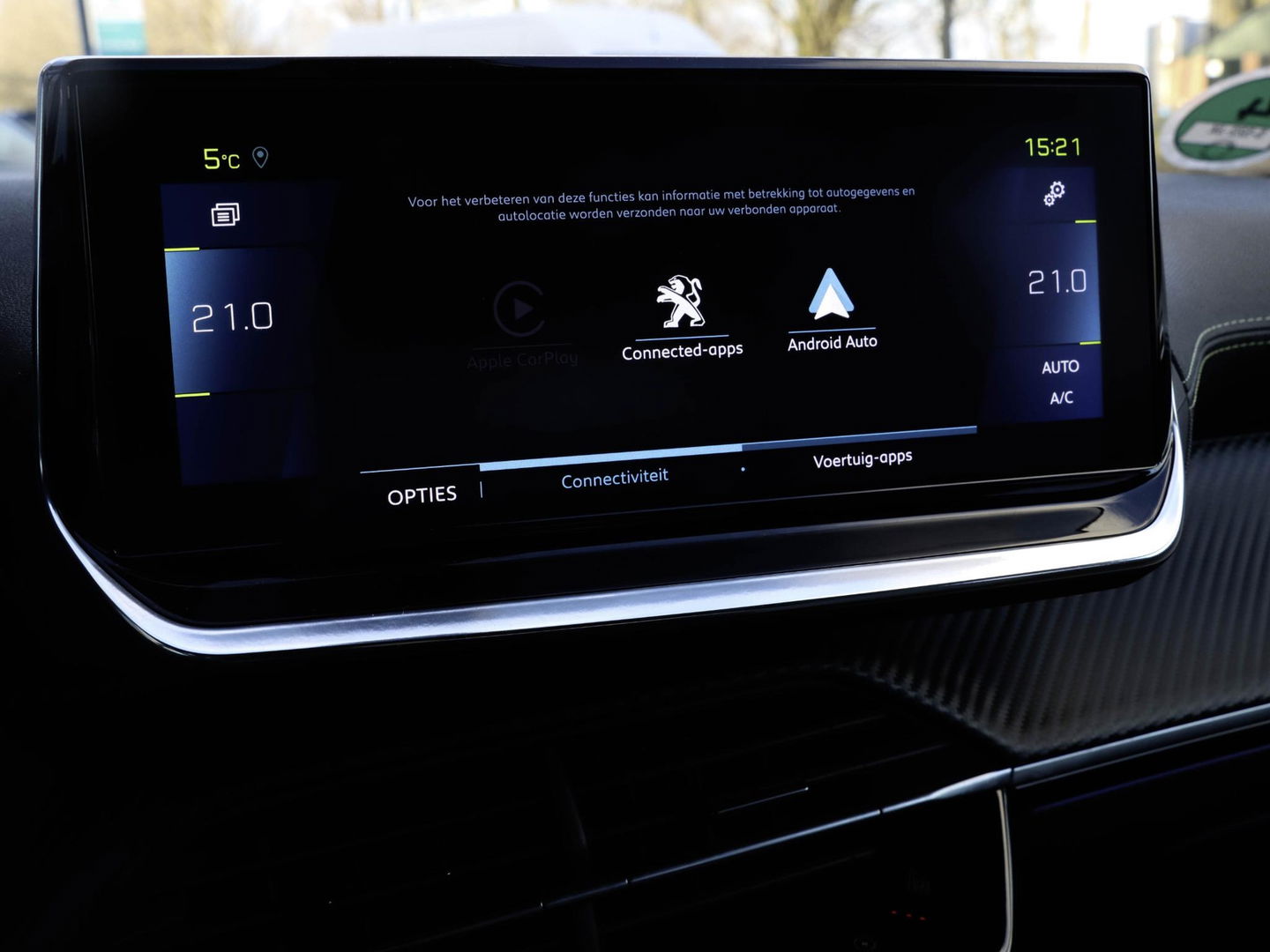 Peugeot e-2008 EV GT Pack 50 kWh 3-fase 136 PK | Slechts 28.677 km!