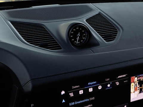 Porsche Cayenne Coupé S e-Hybrid 520PK | Achterasbesturing | Pano | Softclose | SportChronoPlus