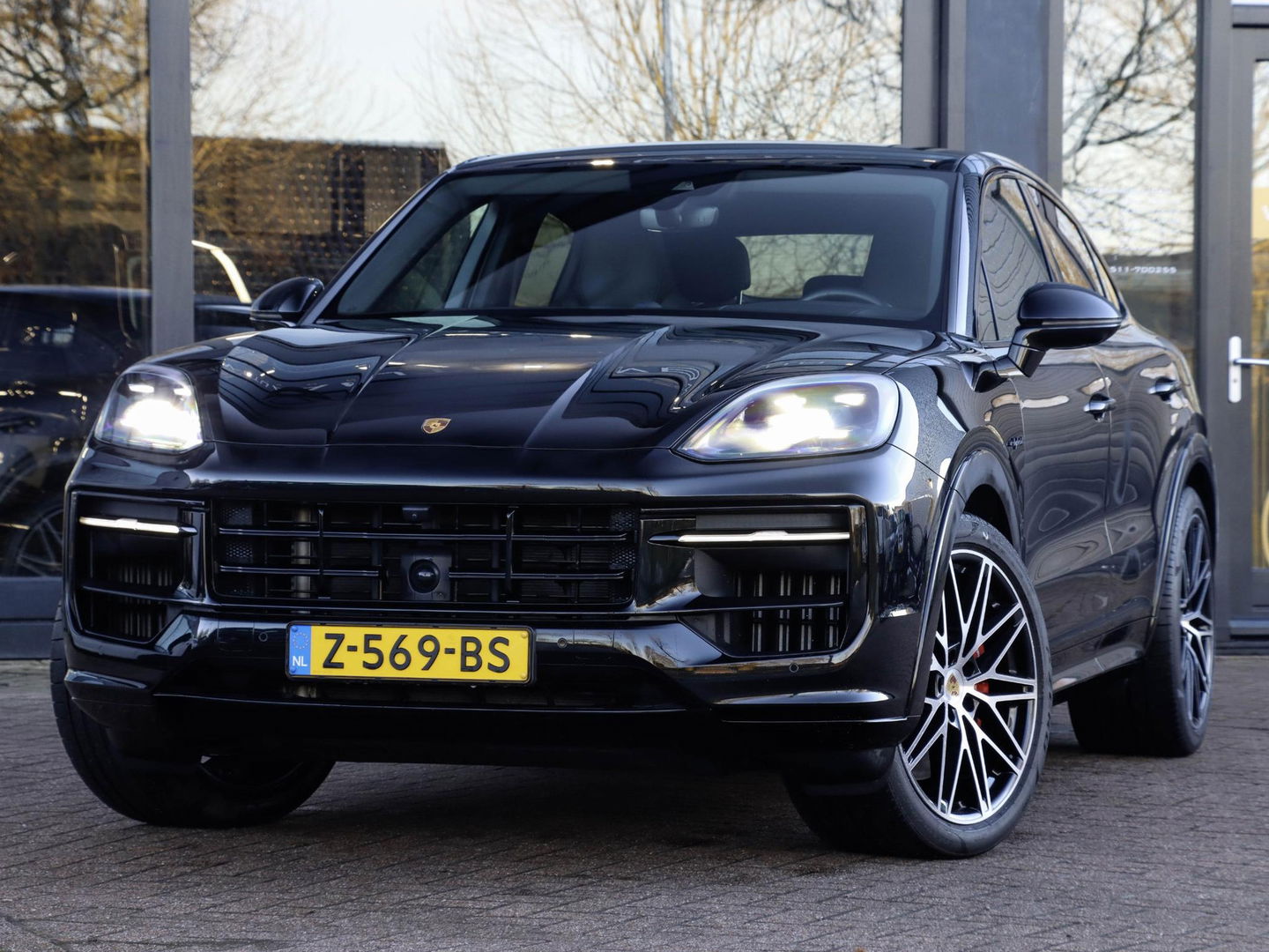 Porsche Cayenne Coupé S e-Hybrid 520PK | Achterasbesturing | Pano | Softclose | SportChronoPlus