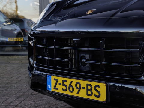 Porsche Cayenne Coupé S e-Hybrid 520PK | Achterasbesturing | Pano | Softclose | SportChronoPlus