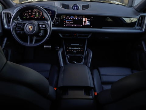 Porsche Cayenne Coupé S e-Hybrid 520PK | Achterasbesturing | Pano | Softclose | SportChronoPlus