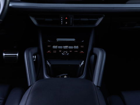 Porsche Cayenne Coupé S e-Hybrid 520PK | Achterasbesturing | Pano | Softclose | SportChronoPlus