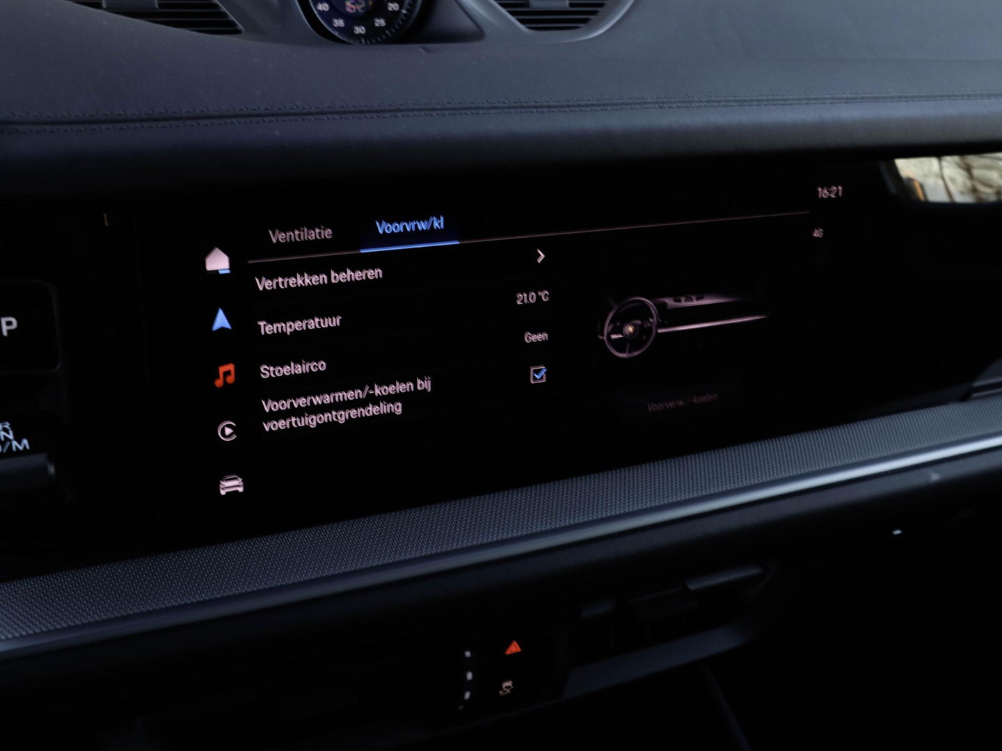 Porsche Cayenne Coupé S e-Hybrid 520PK | Achterasbesturing | Pano | Softclose | SportChronoPlus