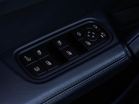 Porsche Cayenne Coupé S e-Hybrid 520PK | Achterasbesturing | Pano | Softclose | SportChronoPlus