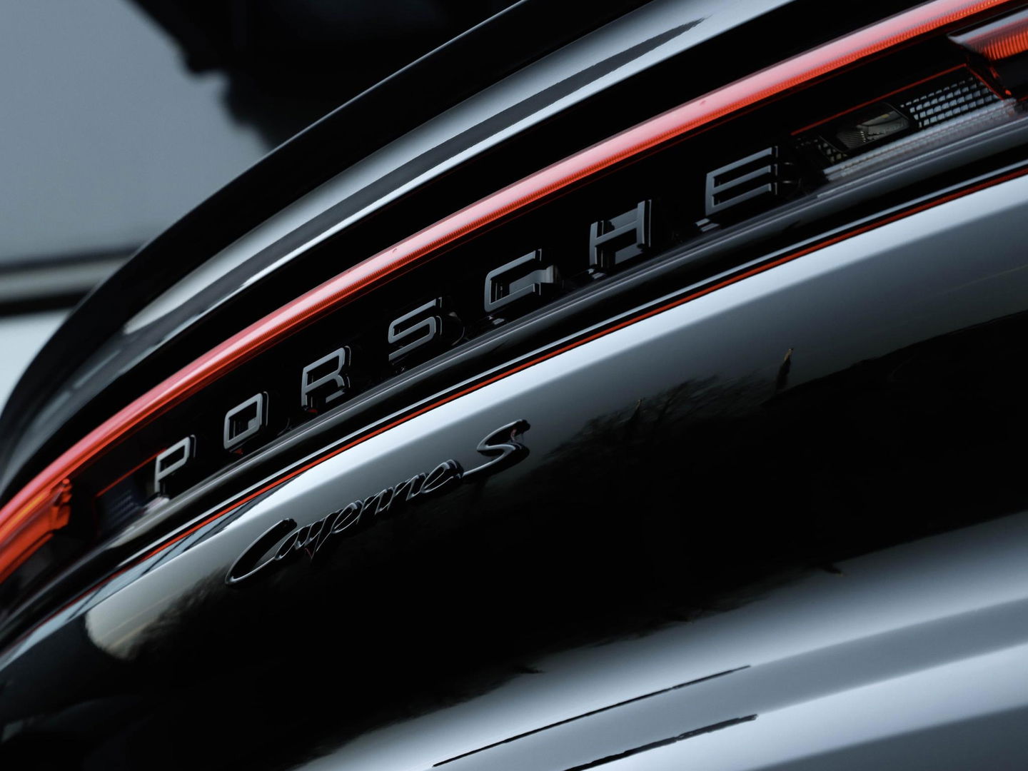 Porsche Cayenne Coupé S e-Hybrid 520PK | Achterasbesturing | Pano | Softclose | SportChronoPlus