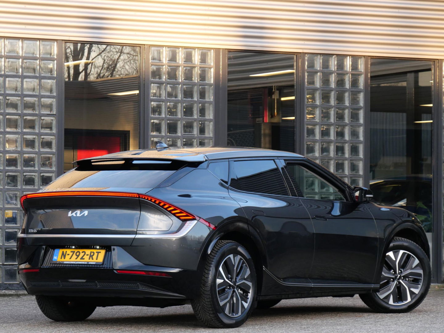 Kia Ev6 PLUS 77.4kWh/ LEER/ ELEKT. KLEP/ MERIDIAN AUDIO/ SOH 99%