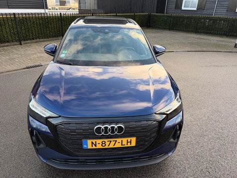 Audi Q4 e-tron 40 Launch edition S Competition 77 kWh 2X S-LINE PANO l MATRIX l CAMERA l ADAPT.CRUISE l ORG.NL l DEALER OND