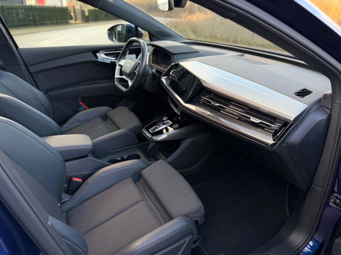 Audi Q4 e-tron 40 Launch edition S Competition 77 kWh 2X S-LINE PANO l MATRIX l CAMERA l ADAPT.CRUISE l ORG.NL l DEALER OND