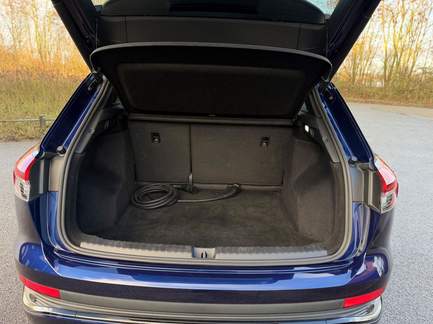 Audi Q4 e-tron 40 Launch edition S Competition 77 kWh 2X S-LINE PANO l MATRIX l CAMERA l ADAPT.CRUISE l ORG.NL l DEALER OND