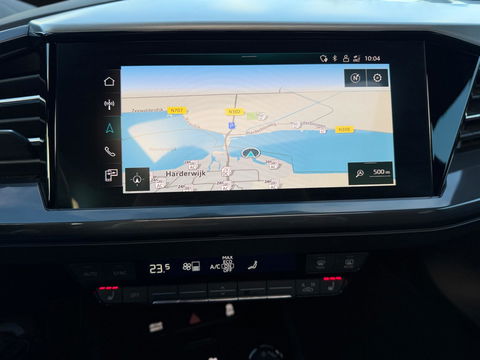 Audi Q4 e-tron 40 Launch edition S Competition 77 kWh 2X S-LINE PANO l MATRIX l CAMERA l ADAPT.CRUISE l ORG.NL l DEALER OND