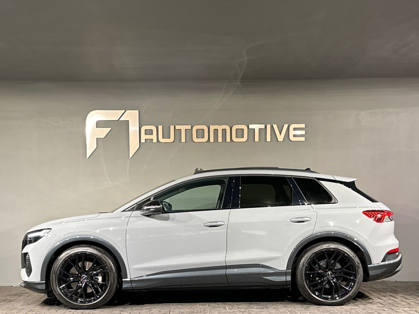 Audi Q4 e-tron 45 quattro S Edition 82 kWh Pano|SONOS|Trekhaak