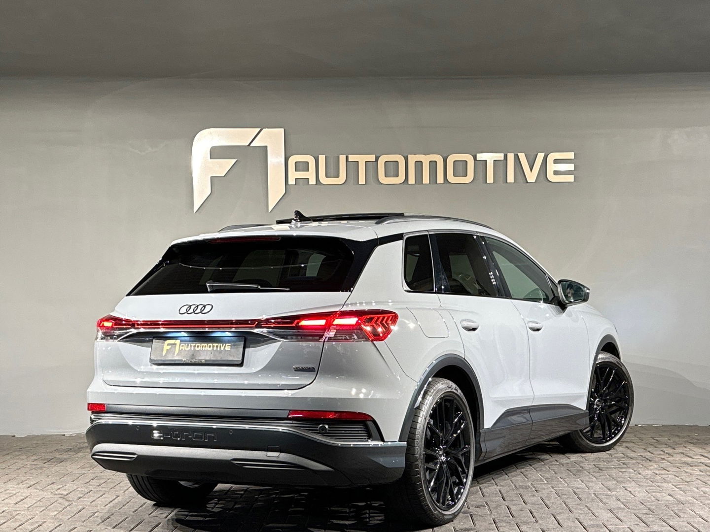 Audi Q4 e-tron 45 quattro S Edition 82 kWh Pano|SONOS|Trekhaak