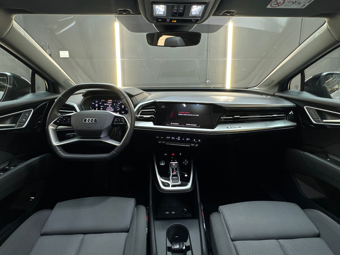 Audi Q4 e-tron 45 quattro S Edition 82 kWh Pano|SONOS|Trekhaak