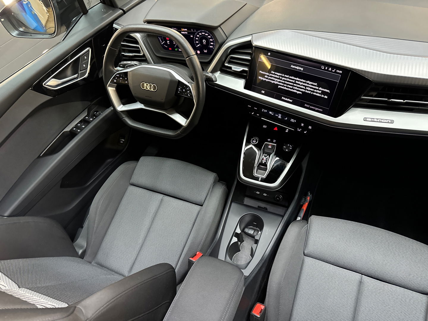 Audi Q4 e-tron 45 quattro S Edition 82 kWh Pano|SONOS|Trekhaak