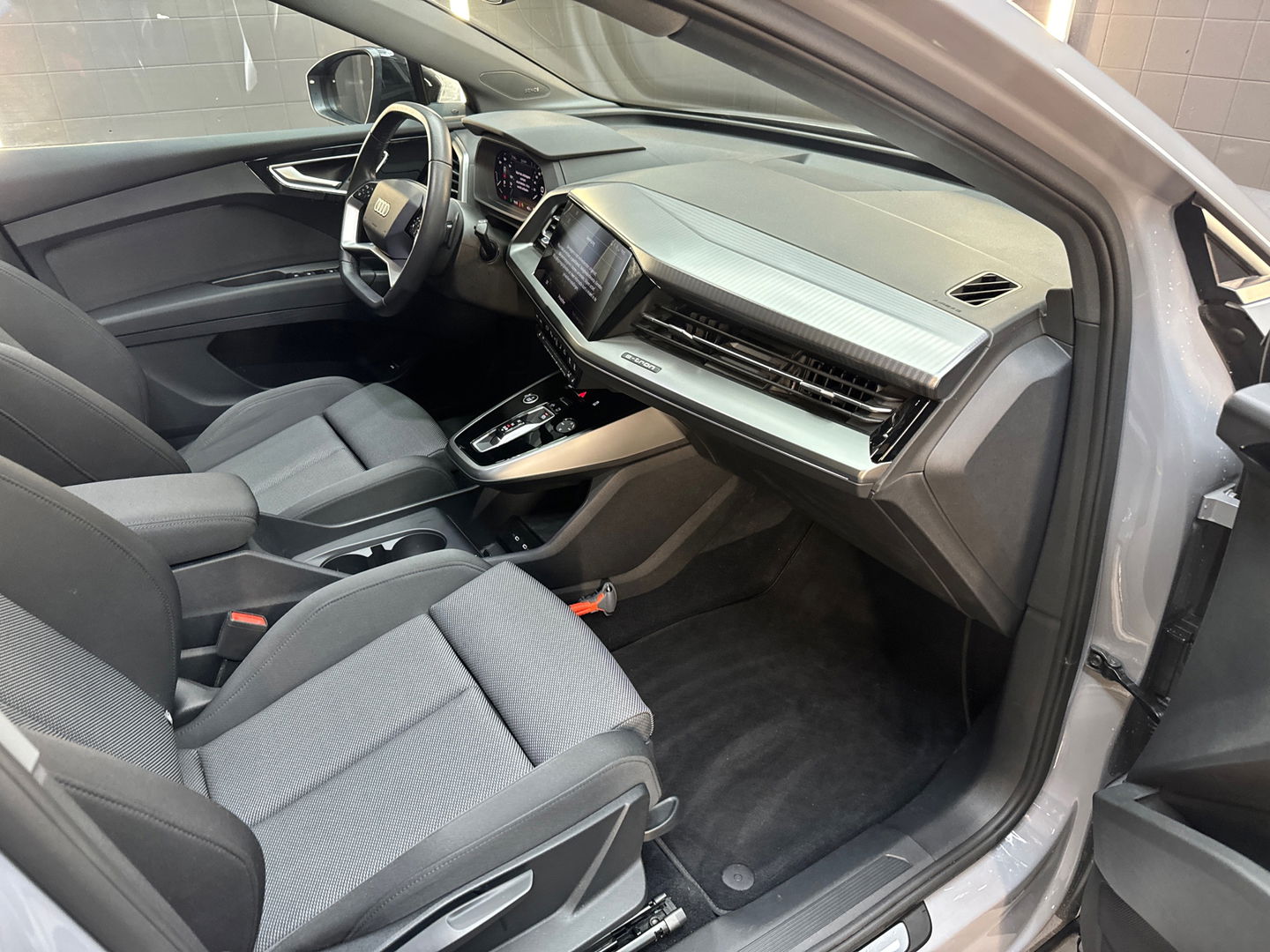 Audi Q4 e-tron 45 quattro S Edition 82 kWh Pano|SONOS|Trekhaak