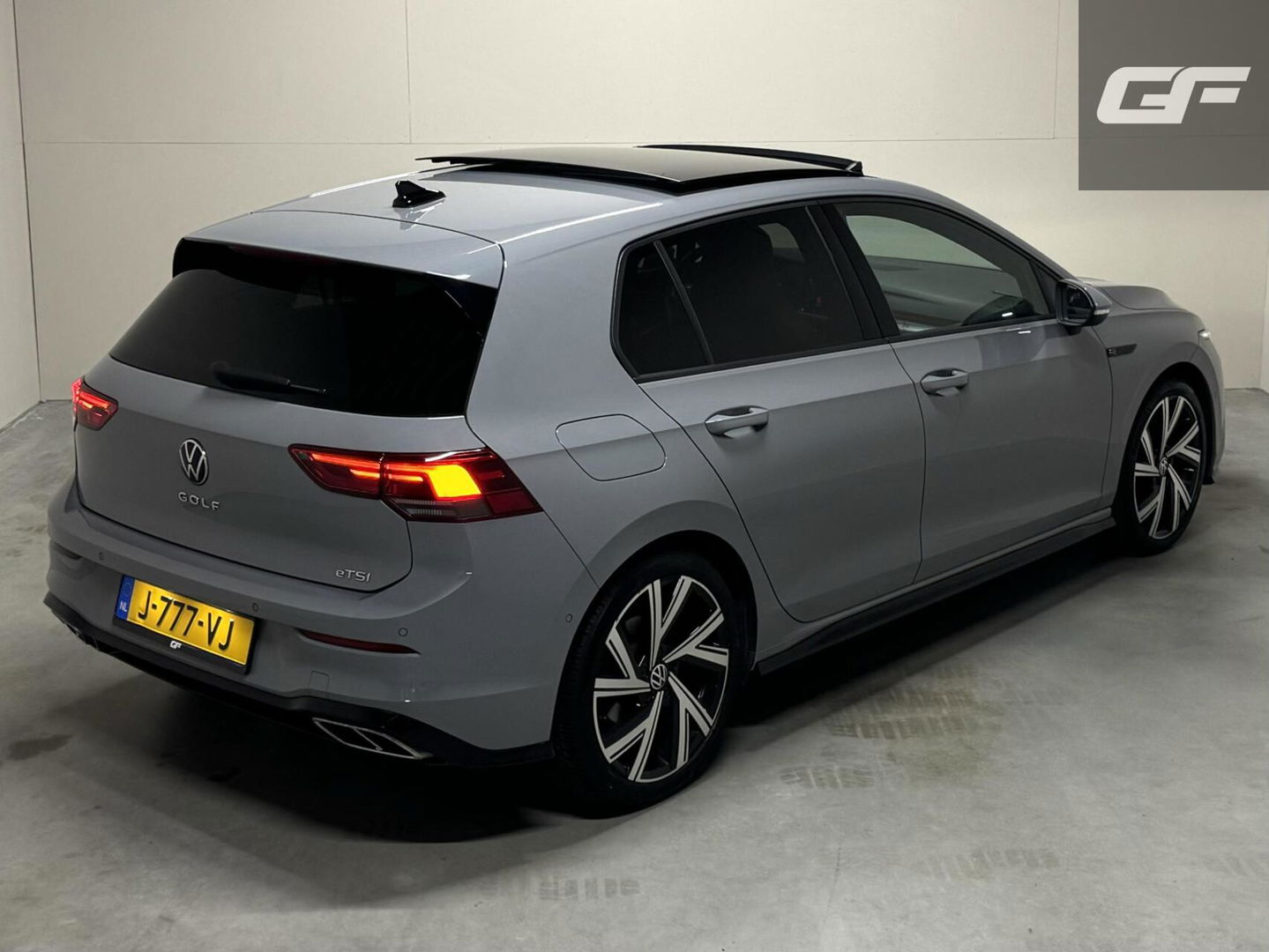 Volkswagen Golf 1.5 eTSI R-Line Pano Harman/Kardon Sfeer NAP