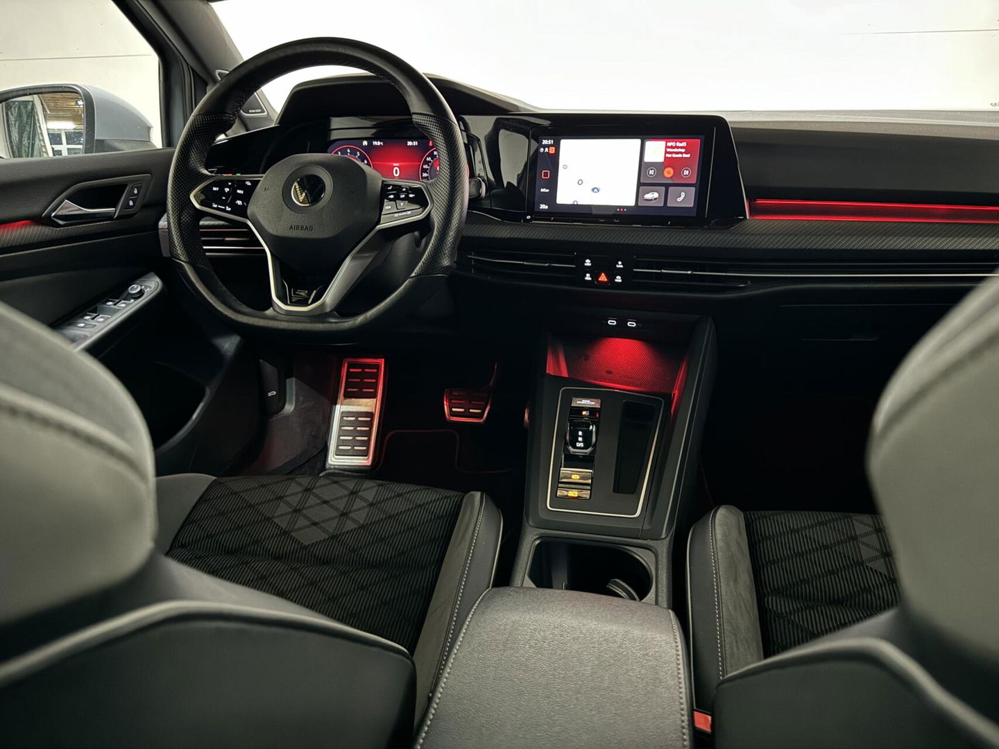 Volkswagen Golf 1.5 eTSI R-Line Pano Harman/Kardon Sfeer NAP